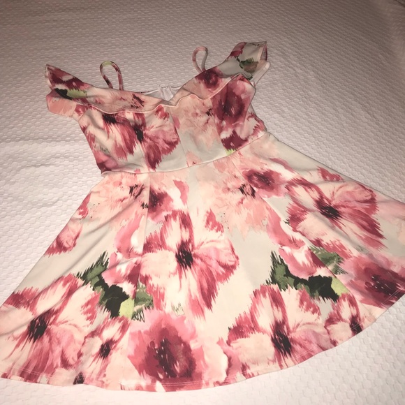 Emerald Sundae Cold Shoulder Fit And Flare Dress - Picture 7 of 8